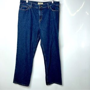 L.L. Bean | Classic Fit Straight Capri Jeans size 14